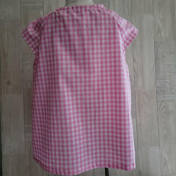 【完成品】120サイズ いちご ギンガムチェック ピンク 半袖スモック ショート袖（210147） 2枚目の画像