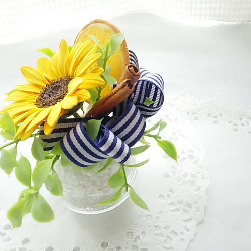 ❁クレイフラワーでナチュラルミニアレンジメントーひまわりと