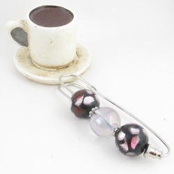 ベネチアンピーポークの心は、いつもアクアオーラとともにあるから、もう少し見守りましょう♪<カブトピンブローチ>SB908 3枚目の画像