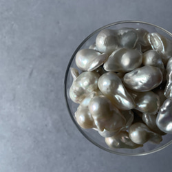 一粒大粒バロックパールロングネックレス | 淡水本真珠 | ロングペンダント | サージカルステンレス 12枚目の画像