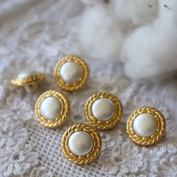 フランス13㎜（小） ヴィンテージボタン A1388 ゴールド 2枚目の画像