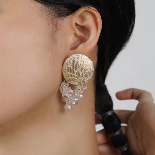 西陣織帯から作ったピアス＋キラキラチャーム　ラッピングサービス付き