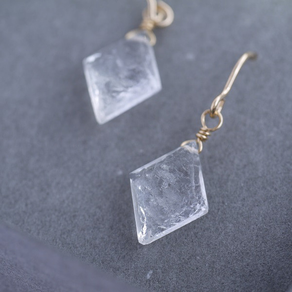 Creema限定　氷のようなフロストクリスタルのダイヤピアス　14kgf / サージカル /イヤリング　宝石質　透明感　 1枚目の画像