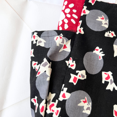 サイドポケット付きトートバッグ 和風金魚柄 トートバッグ 青空