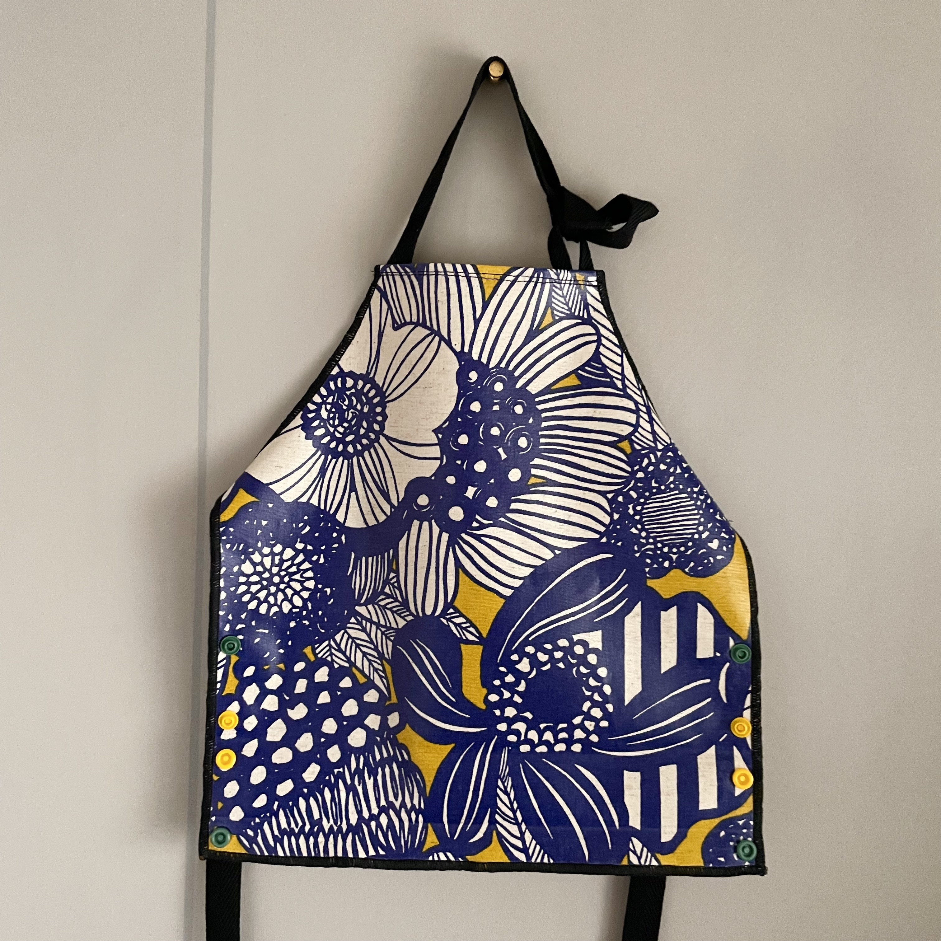 女の子 お食事エプロン ハンドメイド 80 85 90 95 水色 小花柄