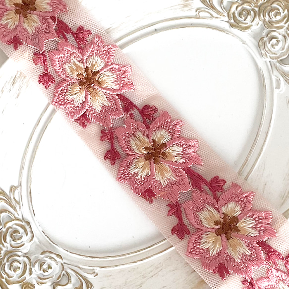 [ 242 ] インド刺繍 リボン ピンク 花柄 桜 幅:4cm 1枚目の画像