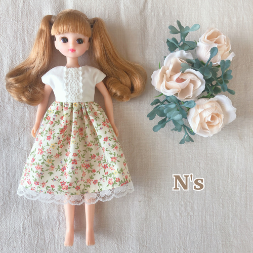 TAKARA タカラ リカちゃん 洋服 日本製 ② 花柄 フリル ワンピース TAKARA タカラ リカちゃん 洋服 日本製 ② 花柄 フリル