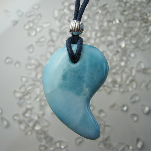 ラリマーペンダントトップイルカモチーフ