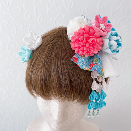 つまみ細工の髪飾り【水色花柄ダブルリボン さがり付きお花のセット