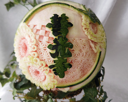 スイカ フルーツカービング 薔薇 プレゼント ギフト 彫刻作品 スイカ フルーツカービング 薔薇 プレゼント ギフト 彫刻作品