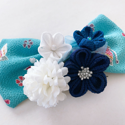 つまみ細工の髪飾り【水色リボンと青系のお花】成人式 振袖 卒業式 袴  
