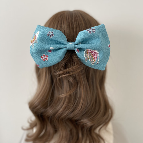 つまみ細工の髪飾り【水色リボンと青系のお花】成人式 振袖 卒業式 袴  
