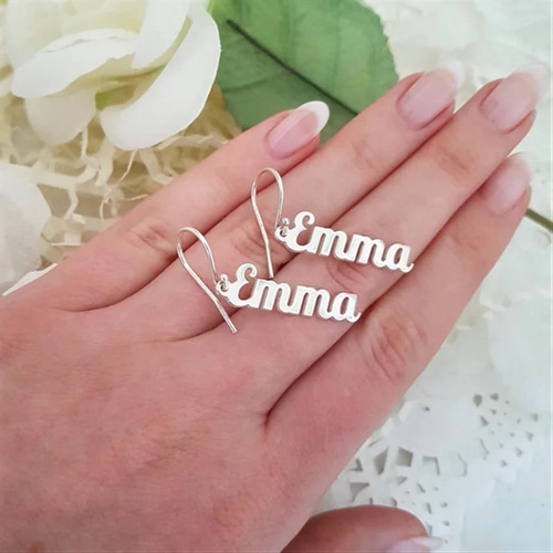 名前やイニシャルでつくるオーダーピアス♡名入れ♡カスタム！文字入れ
