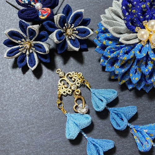 蒼銀華（S027）｜つまみ細工 髪飾り 青 金銀彩 成人式 卒業式 結婚式