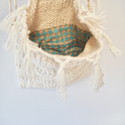 手織り生地から作ったポコポコ模様のショルダーバッグ（ホワイト） 6枚目の画像