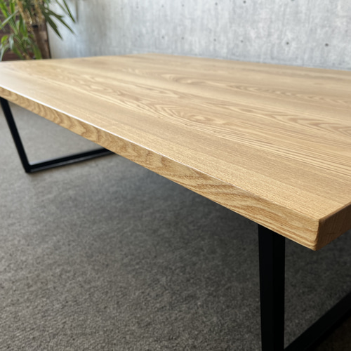 タモ無垢材　アイアン脚　アンティーク塗装 タモ無垢材 アイアン脚 アンティーク塗装 アイアンと無垢材をあわせて