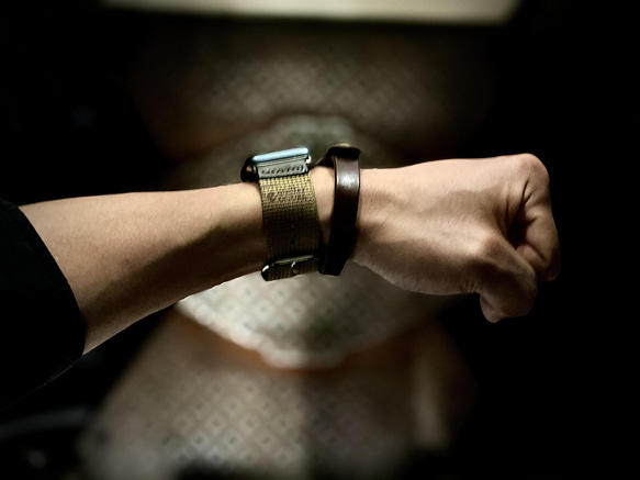 Apple Watch 錶帶 Apple Watch 皮帶 42mm/44m/45mm/49mm 卡其色洞孔皮革加固 ver. 第11張的照片