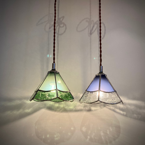 ステンドグラスのペンダントランプ 6角2段 ライム、スプリング