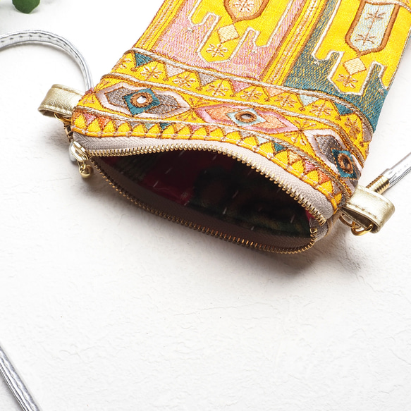 インドリボンのミニバッグ（イエロー/カンタキルト/ラリーキルト/インド刺繍/スマホショルダー） 4枚目の画像