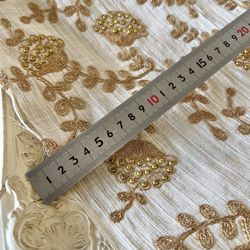 刺繍生地 はぎれ 3/9⑥ （3Dプリント イミテーション刺繍(18) 生地 綿  