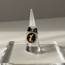 ガラスが香る♡アロマクリスタル香水瓶・うさぎちゃんとリボンのリング（アロマオイル付き） 1枚目の画像
