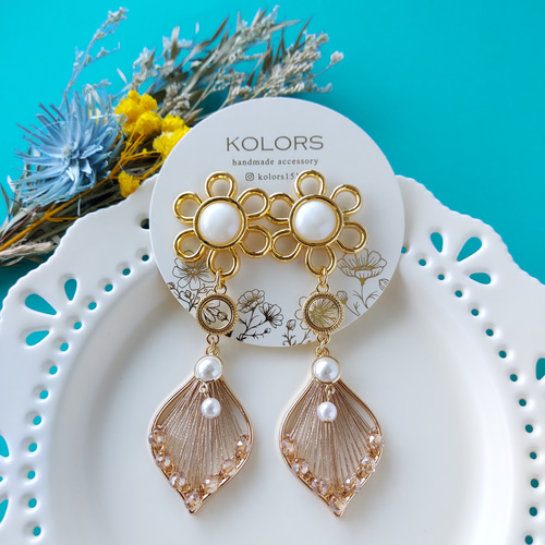 アヴァランチ　K18 天然ダイヤ0.1ct 両耳ピアス　新品、未使用品！10K 新品未使用】 ピアス 新入荷アイテム - AVALANCHE OFFICIAL STORE