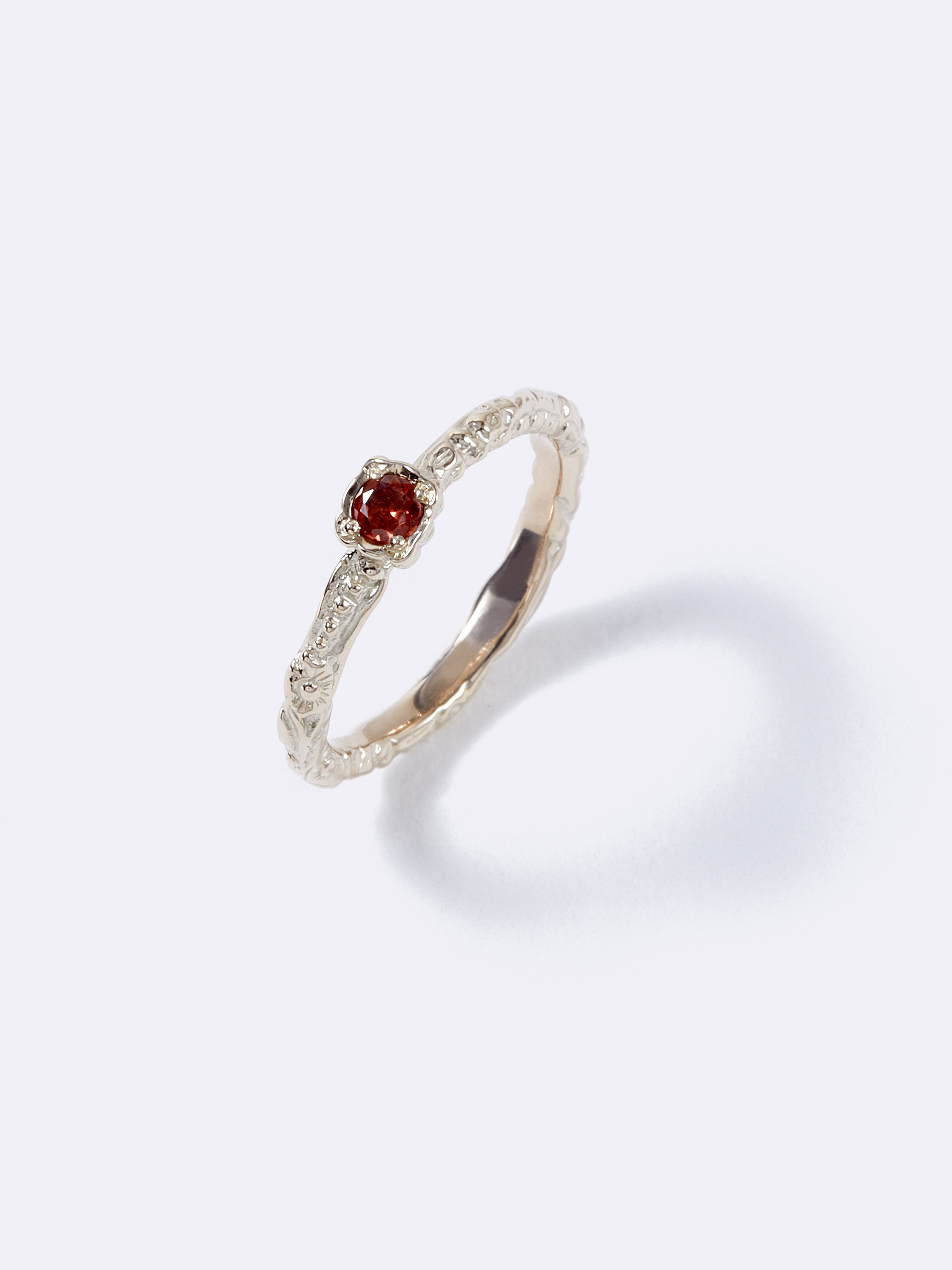 Kafuu Garden Pinky ring Garnet K10