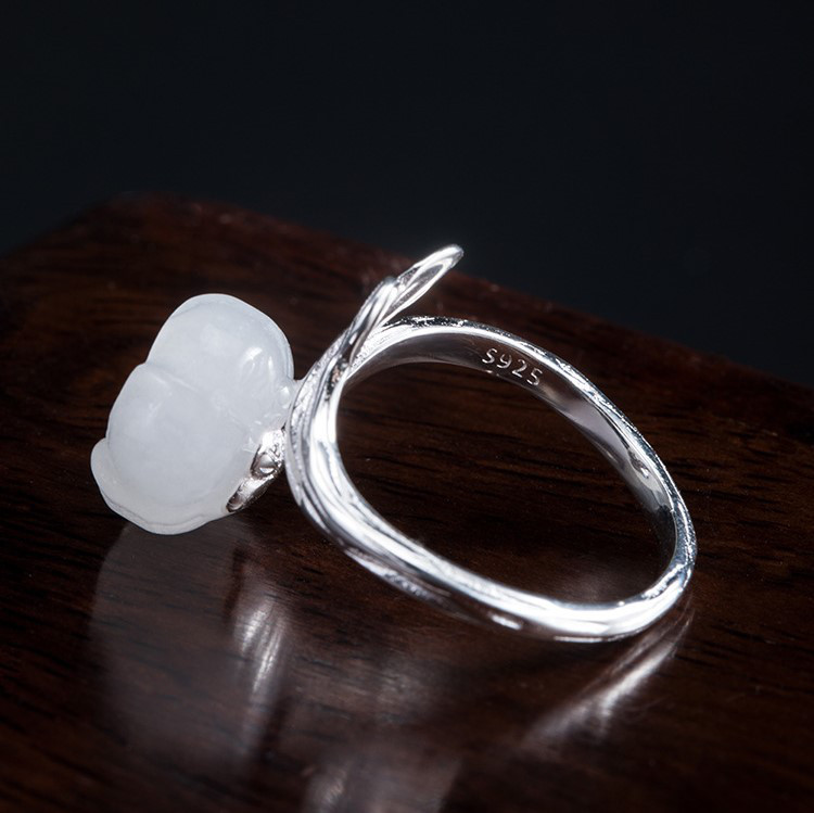 ＜受注制作＞蓮の花のリング　ネフライト　ギフト　ラッピング　R248