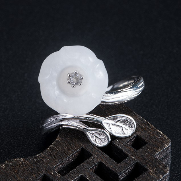 ＜受注制作＞蓮の花のリング　ネフライト　ギフト　ラッピング　R248