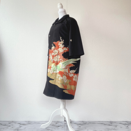 着物リメイク コート 黒留袖 襟付き❤️ ポリ 絵羽模様❣️ 着物 お