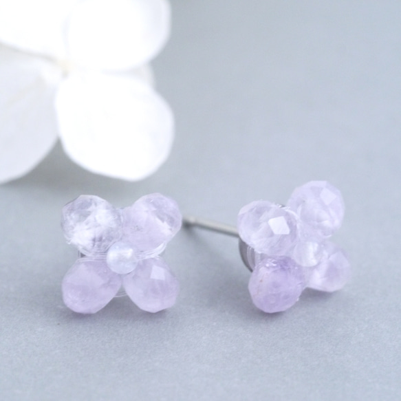 桜とローズクォーツとラベンダーアメジストの小さなピアス 桜18K