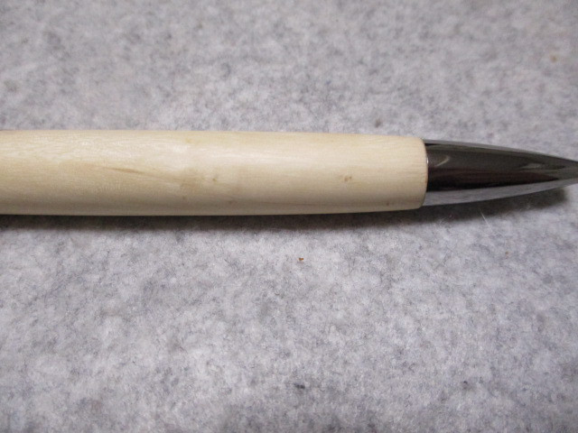 柊(ヒイラギ)　キヌカオイル仕上げ　ロングパトリオットボールペン　希少材