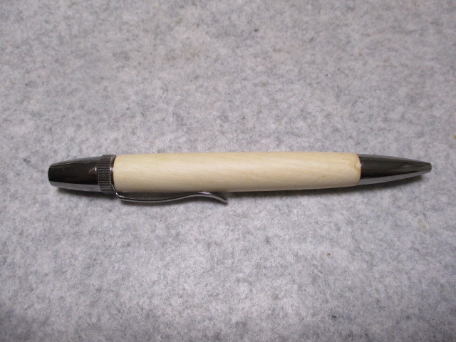 柊(ヒイラギ)　キヌカオイル仕上げ　ロングパトリオットボールペン　希少材