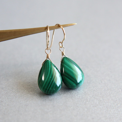 ☆人気☆小さな孔雀石 マラカイト 12月誕生石 AAA 14kgf 深緑色の