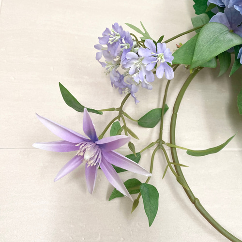 大輪アジサイ・ピオニー・ダリア・二色のクレマチスの流れる