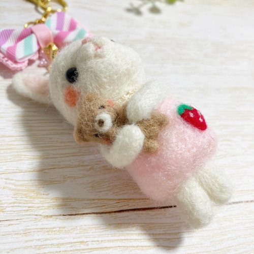 限定1点◇くまちゃんにぎゅーっ♡抱っこするうさぎちゃん 羊毛フェルト