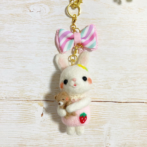 羊毛フェルト　くまちゃん　うさぎちゃん 羊毛フェルト くまちゃん うさぎちゃん