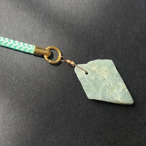 糸魚川翡翠ストラップ仕様 245.国産糸魚川翡翠ストラップ