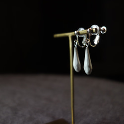 Junclay“Drop S”輕質陶瓷灰白色防過敏金屬瓷耳環 第10張的照片