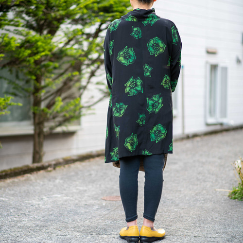 着物リメイク　ゆったり七分袖ロングワンピース　植物　緑