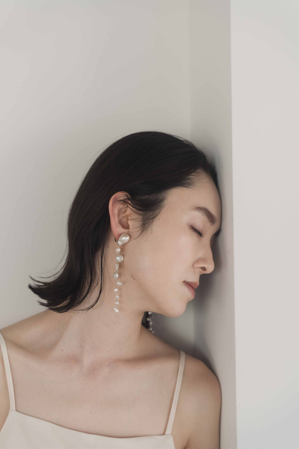 /// CLIO /// バロックパール　ロング　イヤリング　ピアス 1枚目の画像