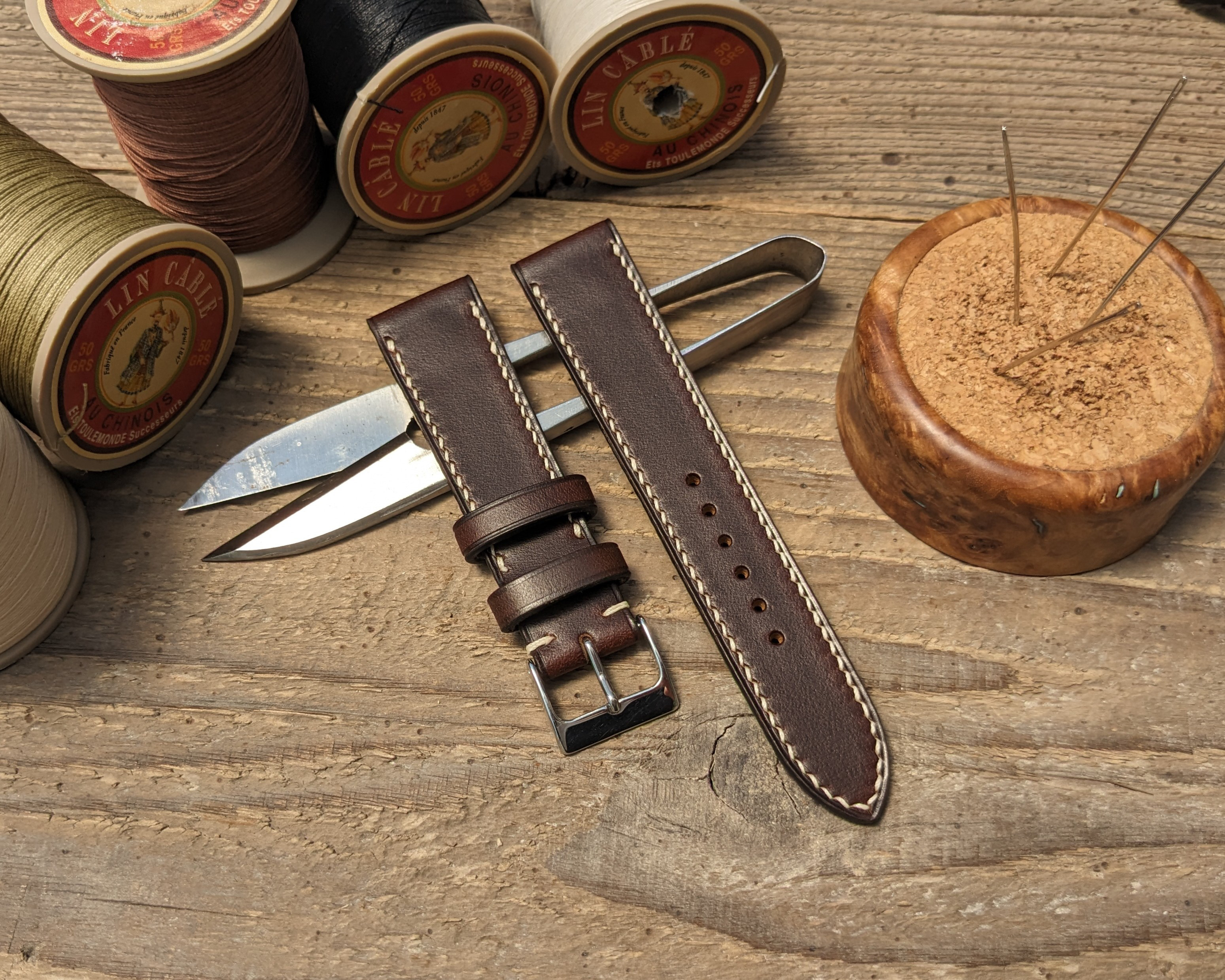 ホーウィン クロムエクセルレザー　ブラウン｜フルステッチ時計ベルト｜サイズ・糸色カスタマイズ対応｜受注制作