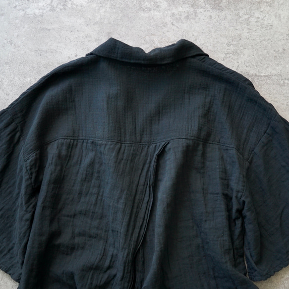 スプリットバックオープンカラーシャツ/ブラック/知多木綿 ダブルガーゼ 7枚目の画像
