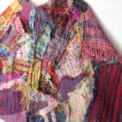 Colorful Unique Patchwork fabric cape with saori-weaving 第4張的照片