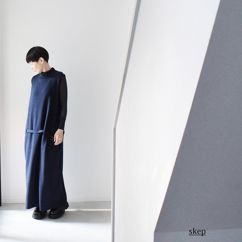 ニットワンピース（ノースリーブ）：紺 [NT33OPNV] ワンピース skep