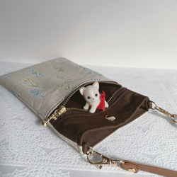 スマホショルダー カフェ風フラワー×モカ/ポシェットスマホポーチ/合皮ショルダーストラップ　長さ調整可能◎ギフト 7枚目の画像