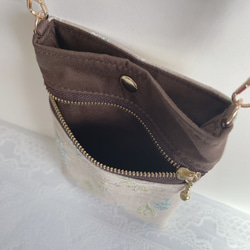 スマホショルダー カフェ風フラワー×モカ/ポシェットスマホポーチ/合皮ショルダーストラップ　長さ調整可能◎ギフト 6枚目の画像