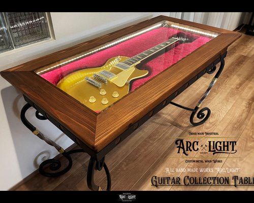 世界に一つの木製ギタースタンド/ショーケース 【公式通販】