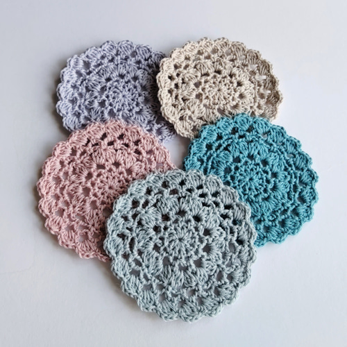 ✨再販 手編み お花のコースターセット5枚 コットン ナチュラル