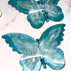 アクア　グリーン　バタフライ蝶々　レジン　トレー　お皿　コースター　トレイ 2枚目の画像